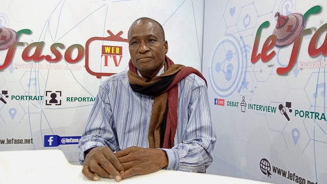 Attaques terroristes au Burkina Faso : « C’est une contre-insurrection qu’on nous impose », dixit Massourou Guiro du Mouvement plus rien ne sera comme avant 