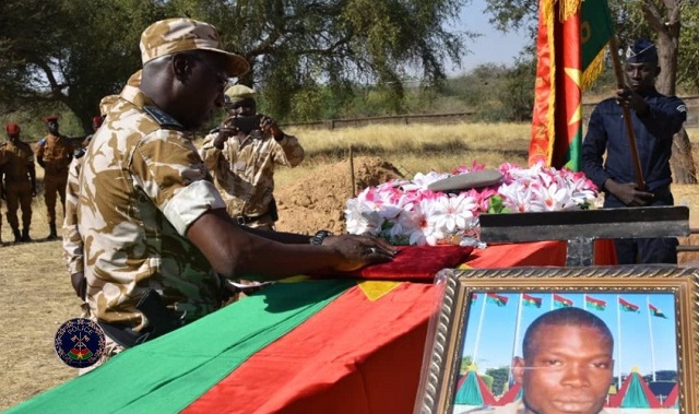 Région du Sahel : Le Sergent-Chef de Police Patrice Ouédraogo repose désormais au cimetière municipal de Dori