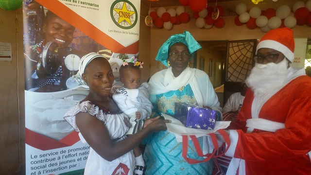 Fête de la nativité : La Caisse nationale de sécurité sociale (CNSS)  apporte de  la joie à 50 enfants récupérés nutritionnellement  