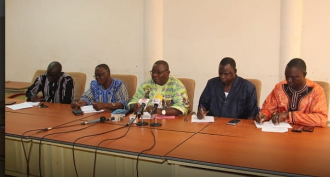 Burkina : La « Coalition des syndicats libres et indépendants » désavoue les prises de position du président de mois Bassolma Bazié