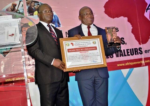 OMS/Côte d’Ivoire : Après le Ministre Stanislas OUARO, le Dr Jean Marie Vianney YAMEOGO distingué