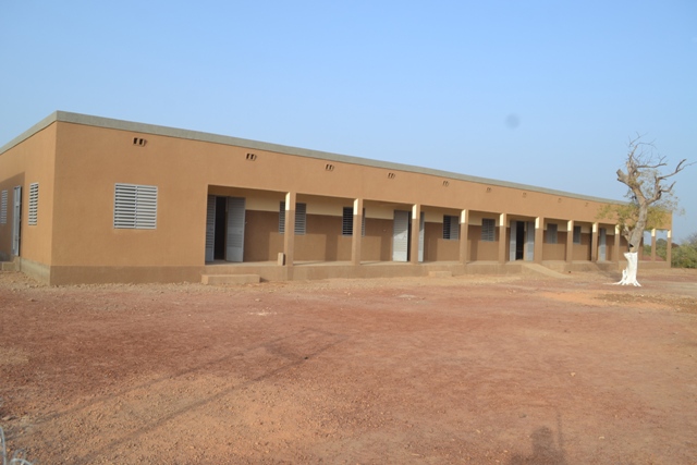 Inauguration d’infrastructure scolaire : l’Association solidarité Afrique de l’Ouest contribue à l’extension du CEG de Koin