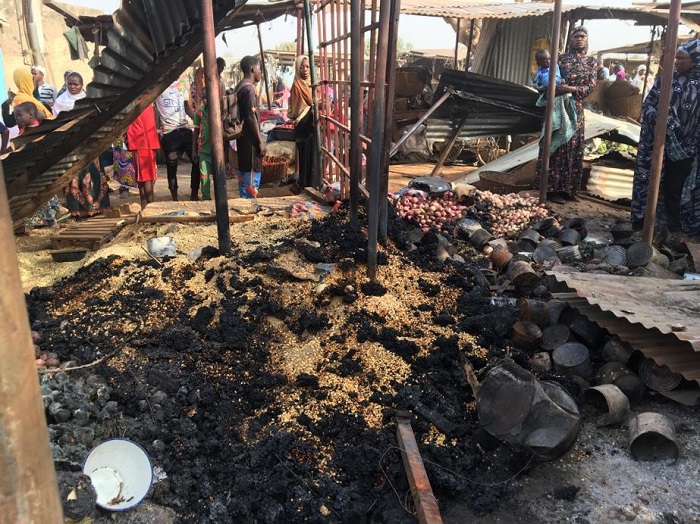 Incendie au marché de Nioko II : Les commerçants déplorent le retard accusé par les sapeurs-pompiers