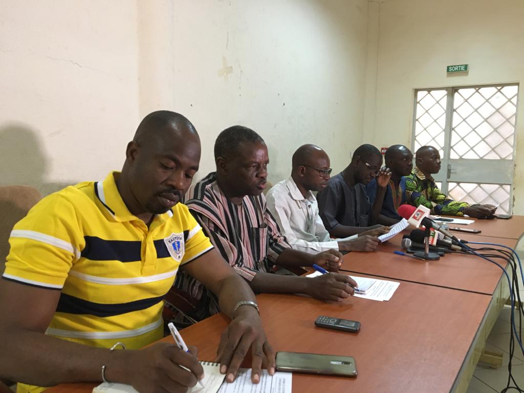 Affectation des agents des médias publics : Le ministre veut « en découdre avec les travailleurs », estime le SYNATIC