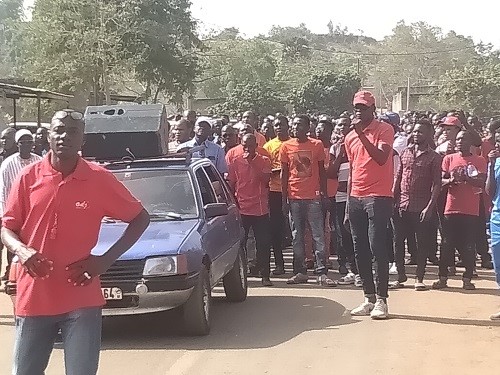 Gaoua : Les travailleurs ont marché pour dire non à l’IUTS