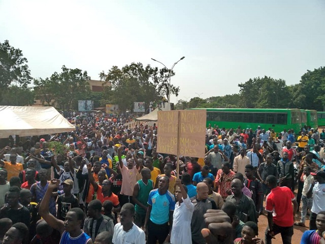 *Sit-in au Lycée Philippe Zinda Kaboré : Une coalition de syndicats s’indigne contre l’attitude du proviseur*
