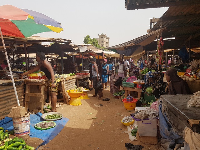 Coronavirus : A Ouagadougou, les marchés restés ouverts perdent aussi de leur affluence 