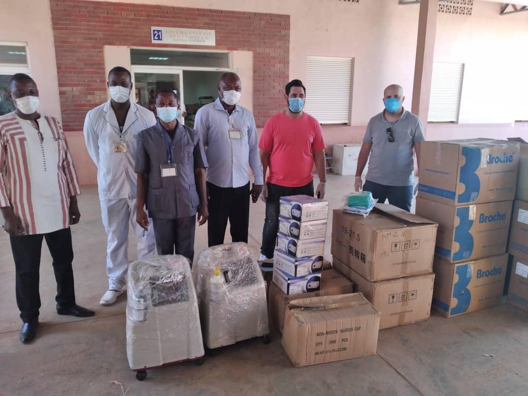 Lutte contre le Covid-19 : Orca Deco offre du matériel médical au CHU de Tingandogo