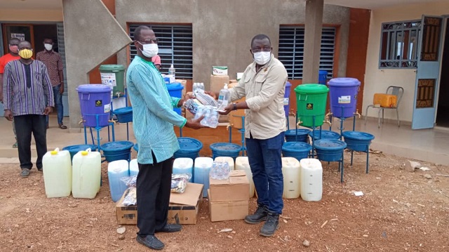 Province du Zoundweogo : la société minière B2gold offre du matériel médical d’une valeur de 8 millions à la commune de Gogo 