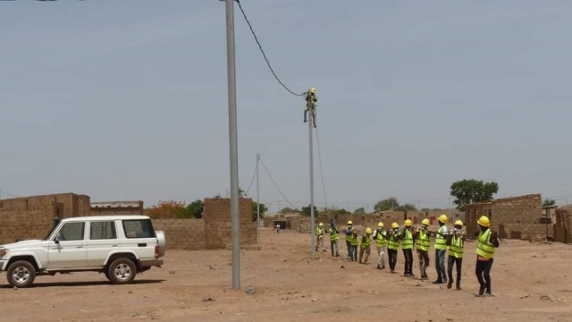 Electrification des zones péri-urbaines : Bientôt 17 500 branchements à Ouagadougou et Bobo-Dioulasso