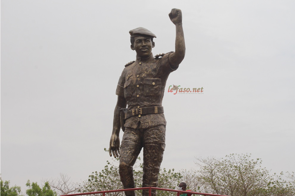 Ouagadougou : La statue corrigée de Thomas Sankara dévoilée 