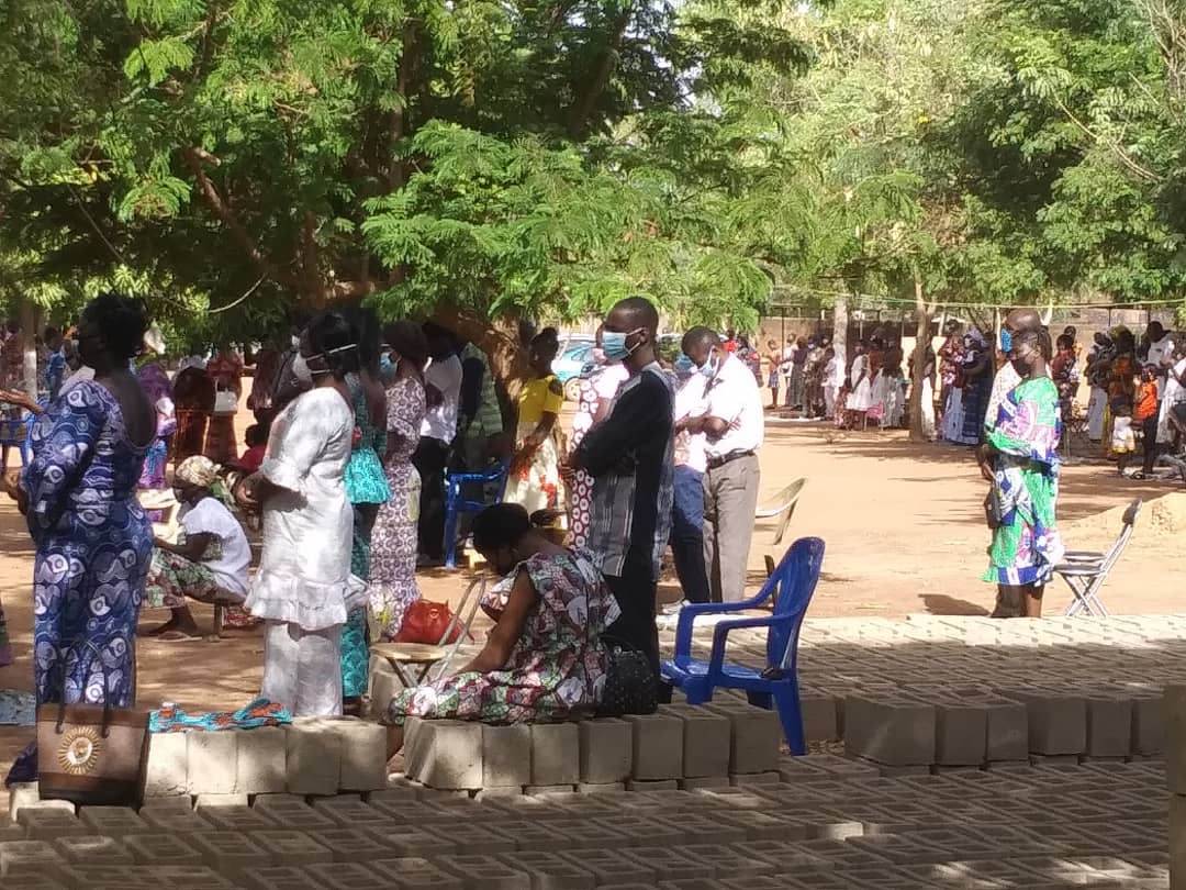 Covid-19 :  La paroisse Jean-Marie Vianey de Ouagadougou  rouvre ses portes aux célébrations religieuses publiques