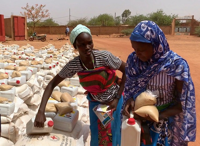 Burkina Faso : 60 000 déplacés reçoivent une assistance du CICR 