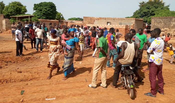Avenue de l’insurrection de Bobo-Dioulasso : Des populations affectées par les travaux de bitumage demandent un dédommagement