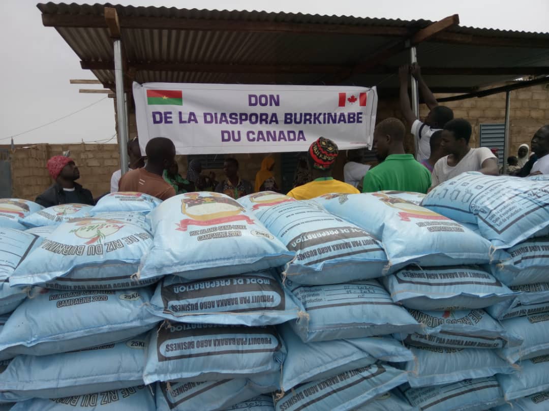 Déplacés internes de Pazaani : La diaspora burkinabè du Canada fait des dons d’une valeur de 3 451 000 FCFA
