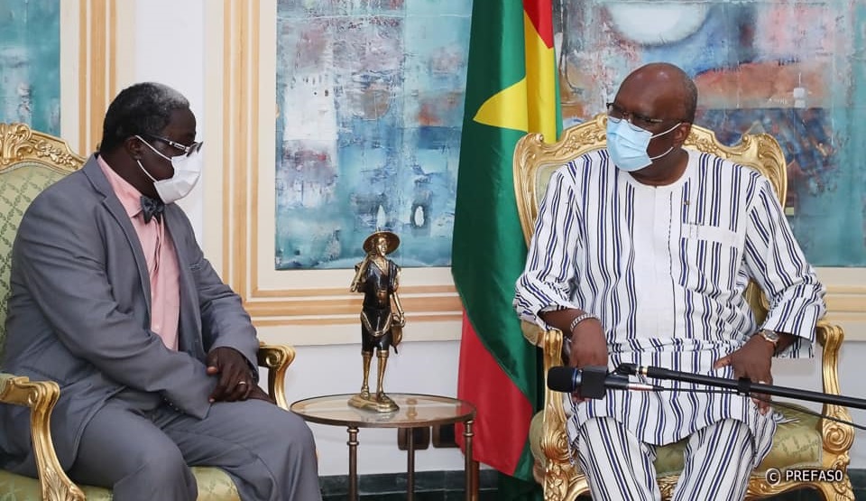 Burkina : Le président Roch Kaboré prend connaissance de l’avancée du projet de lancement du premier satellite
