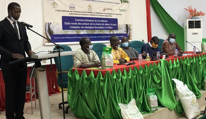 Commercialisation du riz du Burkina : Une table ronde pour trouver des solutions aux contraintes 