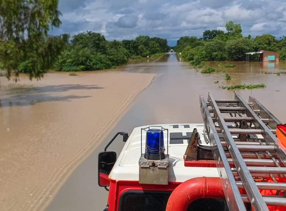 Burkina Le Pont De H r dougou Inond Par Les Eaux Pluviales LeFaso Burkina Le Pont De H r dougou Inond Par Les Eaux Pluviales LeFaso