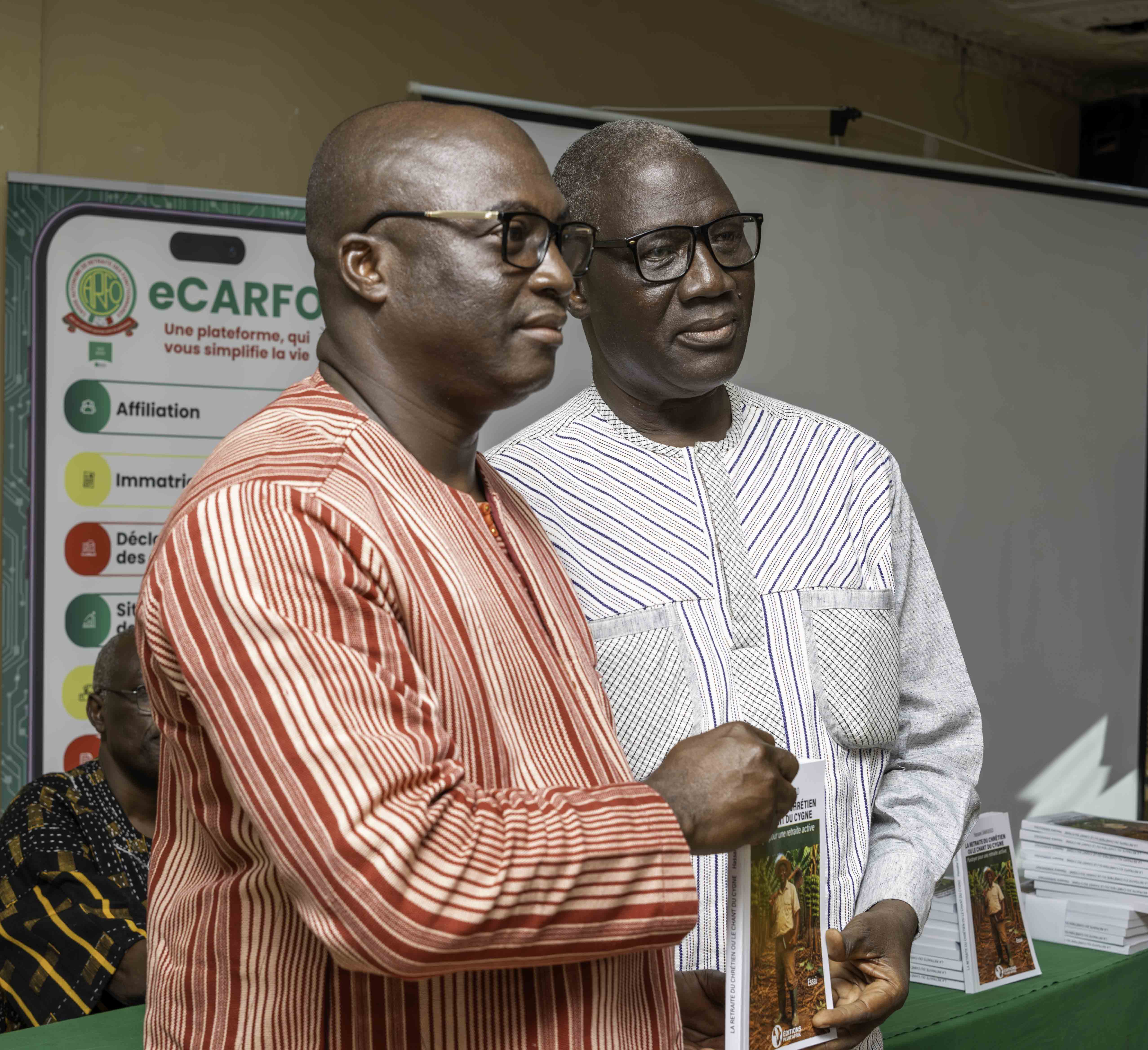 Dédicace littéraire&nbsp;: Hassane Sawadogo plaide pour une retraite active et épanouie