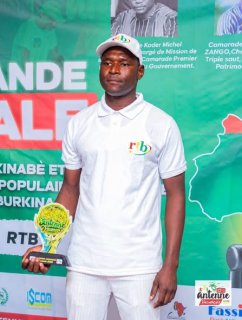 Antenne Vacances 2026 : Idrissa Drabo remporte la finale de la 25ᵉ édition