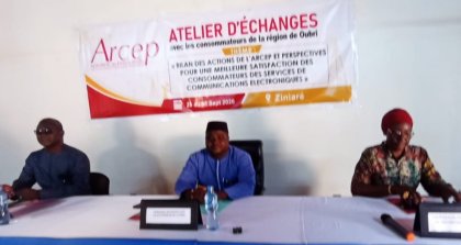 Burkina : L’ARCEP renforce le dialogue avec les consommateurs sur la qualité des services numériques