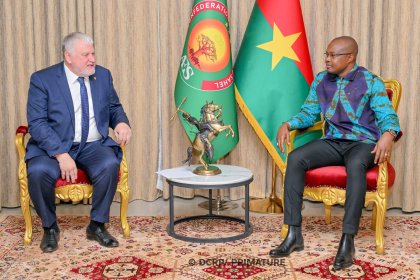 Le Premier ministre, Rimtalba Jean Emmanuel...