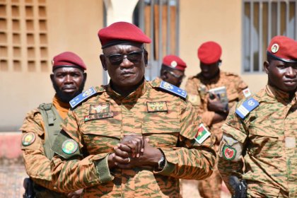 Nando : Le ministre de la Guerre, Célestin Simporé galvanise les forces combattantes et renforce le lien avec les communautés