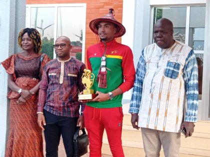 Cyclisme : Sacré meilleur coureur amateur africain 2025, Paul Daumont accueilli en héros à Ouagadougou