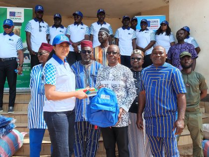 Pô (région du Nazinon) : Coris Assurances Vie offre des kits scolaires à 200 enfants vulnérables