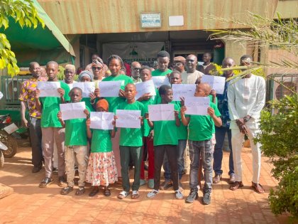Caisse populaire de Farakan : 12 enfants orphelins bénéficient de bourses scolaires