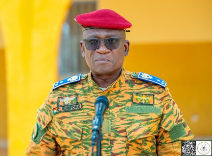 Burkina&nbsp;: Une réserve militaire en gestation et une croissance de 5,7&nbsp;% projetée pour 2027