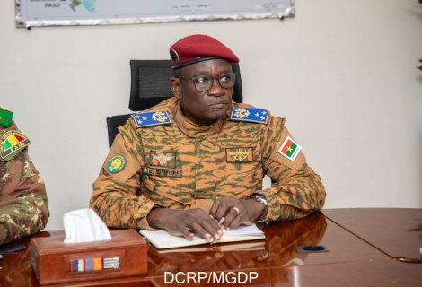 Burkina/Guerre contre le terrorisme : Le général Célestin Simporé détaille les mutations de l’armée et croit en une fin prochaine