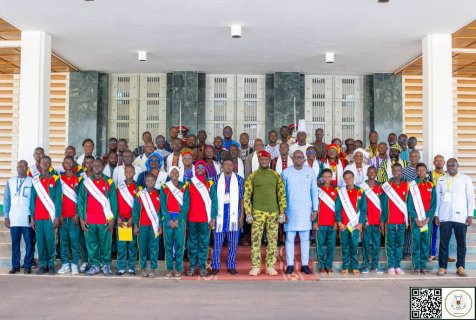Burkina : Le Capitaine Ibrahim Traoré engage les Étoiles du Faso à promouvoir le civisme et le patriotisme 