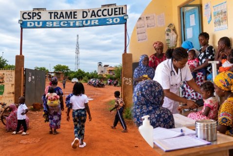 Pourquoi la gratuité des soins est-elle devenue une priorité en 2016 au Burkina Faso ?