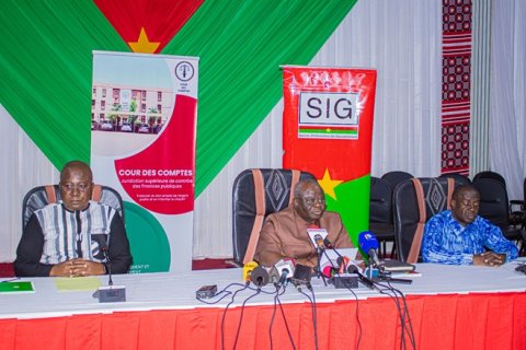 Burkina : La CNSS éprouve des difficultés à recouvrer plus de 15 milliards de prêts accordés à 4 structures publiques 