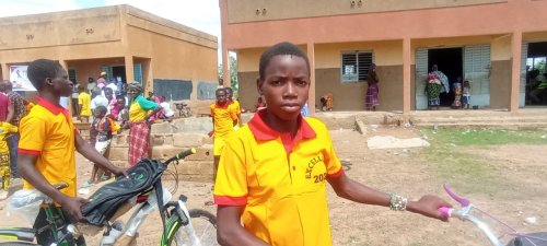 Burkina/Éducation : L'école primaire publique de Ladiana célèbre un nouveau taux de réussite de 100% au CEP 5 whatsapp image 2026 07 19 at 15.09 19 1 96009