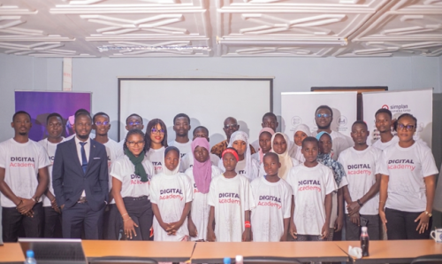Inclusion numérique des enfants vulnérables : SGBF, Membre du Groupe VISTA, impacte avec son projet Digital Academy 5 faim1 63e49