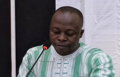 Bobo-Dioulasso : La Caisse populaire de Dafra se conforme aux exigences de la loi sur la microfinance 3 le representant de la directrice generale.jpg b1713