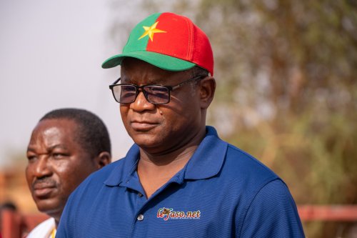 Journée nationale de l'arbre 2026 : La région des Koulsé ambitionne de mettre en terre au moins 350 000 plants 4 4 le gouverneur de la re gion des koulse colonel major blaise oue draogo a invite les populations a entretenir les plants 5f15b