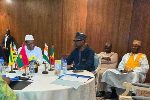 AES–CEDEAO : Lomé amorce un dialogue pour relancer la coopération régionale 2 whatsapp image 2026 04 20 at 10.34 23 1 0bb7f