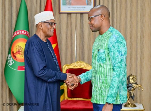 Burkina/Diplomatie : Les anciens ambassadeurs burkinabè prêts à mettre leur expertise au service de l'État 4 whatsapp image 2026 05 18 at 15.37 16 bd29a