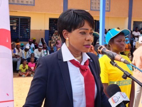 Coris Bank International SA offre une école publique primaire moderne à la commune de Boussouma, région des Kuilsé – BurkinaInfo – Toute l’information du Burkina Faso en temps réel Coris Bank International SA offre une école publique primaire moderne à la commune de Boussouma, région des Kuilsé – BurkinaInfo – Toute l’information du Burkina Faso en temps réel