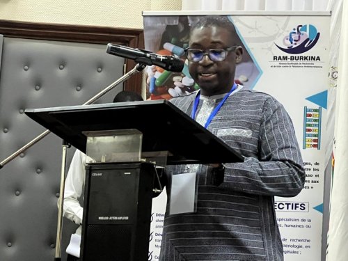 Burkina/ Recherche scientifique : Le 2e Symposium national explore les savoirs endogènes contre la résistance aux antimicrobiens 14 2 9395 dc9a5