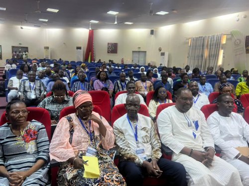 Burkina/ Recherche scientifique : Le 2e Symposium national explore les savoirs endogènes contre la résistance aux antimicrobiens 15 5 3378 51cf2
