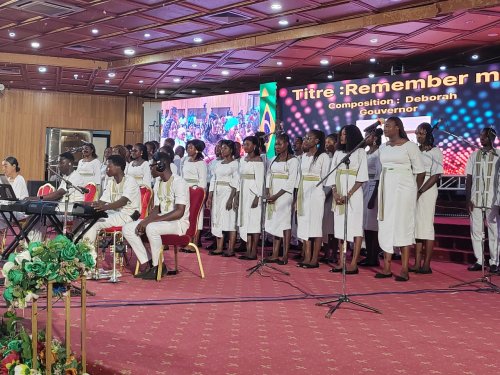 Burkina Faso/ Musique : Chœur Vox Christi séduit le public à la salle des Banquets de Ouaga 2000 6 6 1712 5397f
