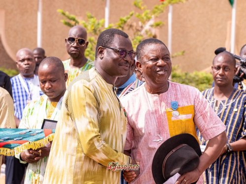 SNC 2026 : L'État honore 18 acteurs culturels à Bobo-Dioulasso 3 img 20260502 wa0033 0d8a0
