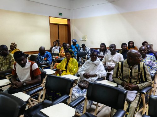 Soutenance de thèse de doctorat : Risnata Ouédraogo analyse la négation dans l'œuvre romanesque de Mahamadou Ouédraogo 4 whatsapp image 2026 04 20 at 19.15 15 bed73