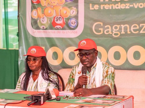 SNC 2026 : La LONAB remet 50 millions de FCFA au comité d'organisation 2 whatsapp image 2026 04 26 at 14.07 13 58a76