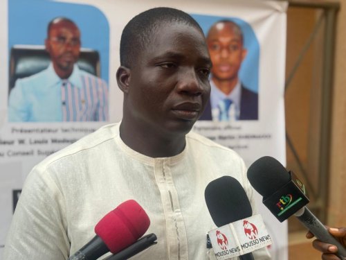Burkina/Littérature : Pazisnewendé Wangraoua dédicace « Les Murmurations » 4 whatsapp image 2026 05 28 at 20.28 42 b0d9a