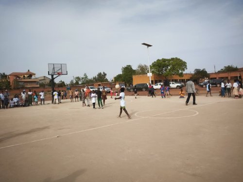 Sport : Un plateau omnisports inauguré à Ouagadougou au profit des élèves des écoles San Yiri C et D 2 1 3245 8b15e
